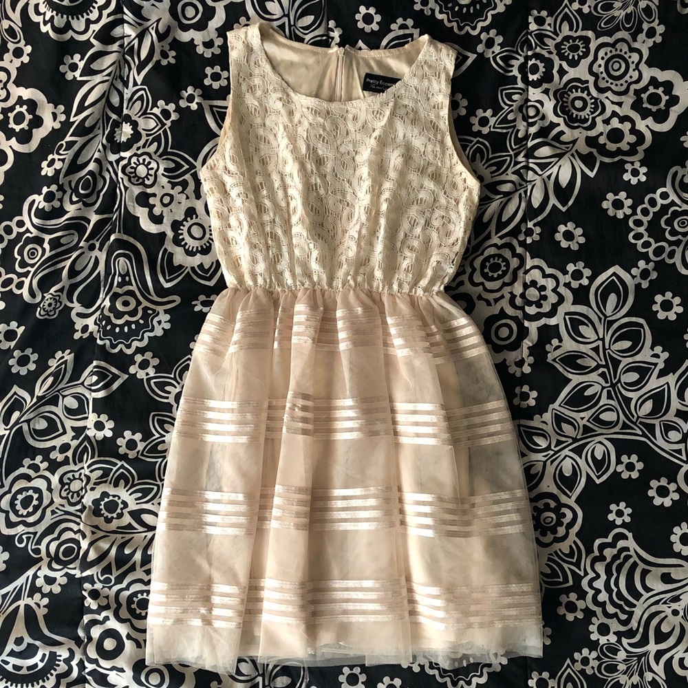 Unique Dress Puffy Striped Bottom Lace Size Small